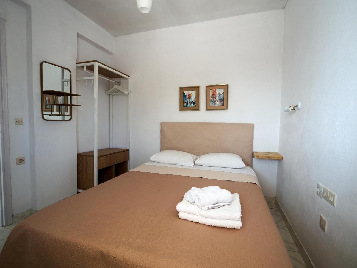 Theodora Apartment Patitiri  Bagian luar foto