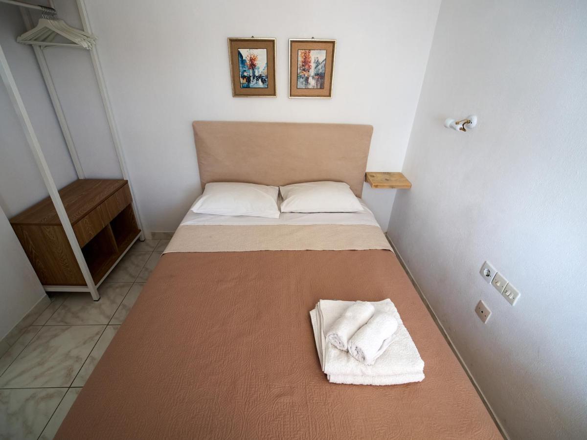Theodora Apartment Patitiri  Bagian luar foto