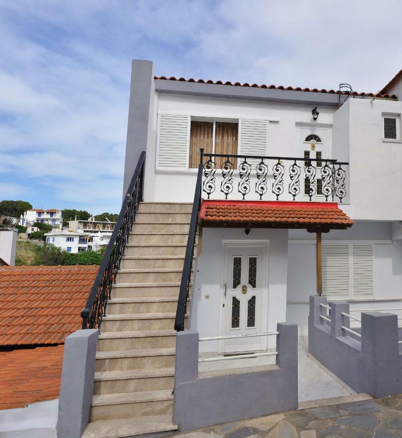 Theodora Apartment Patitiri  Bagian luar foto